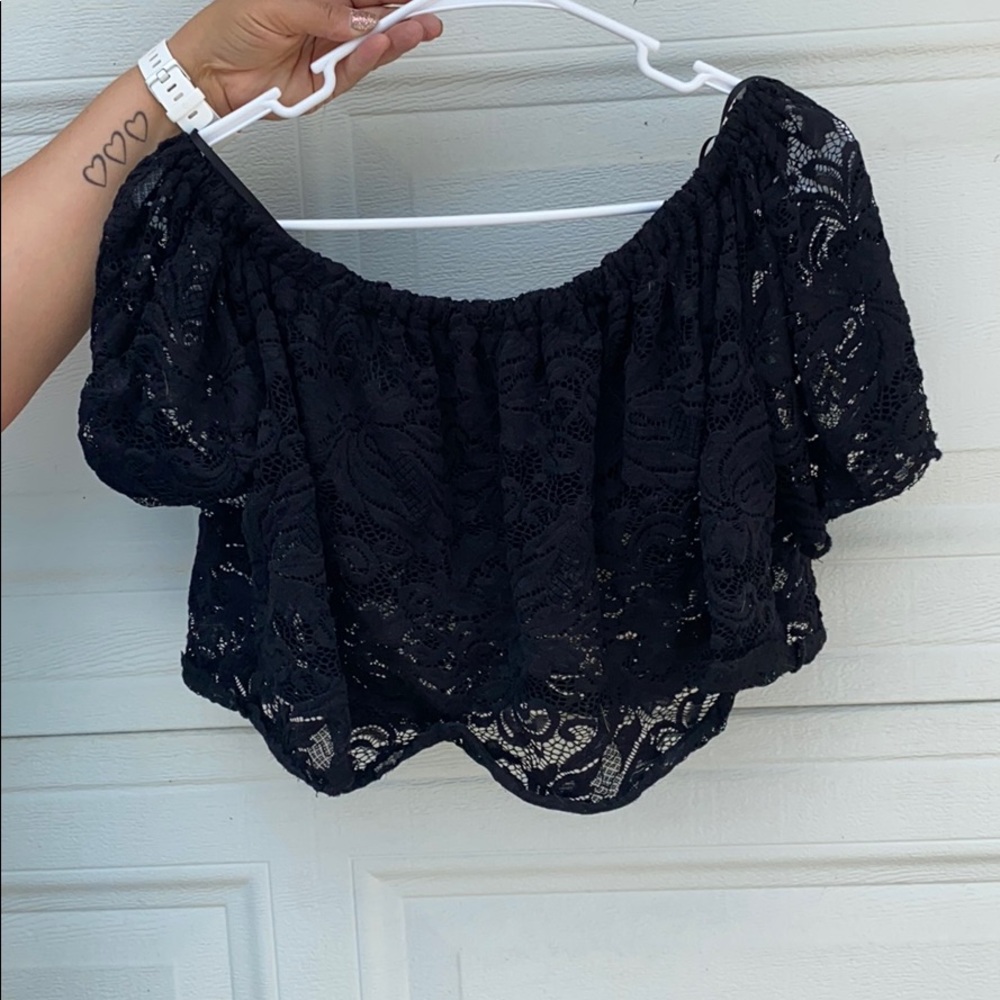 Off the shoulder crop top lace